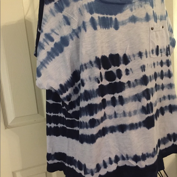 Style & CO Sport Blue and White double Top - Picture 4 of 8